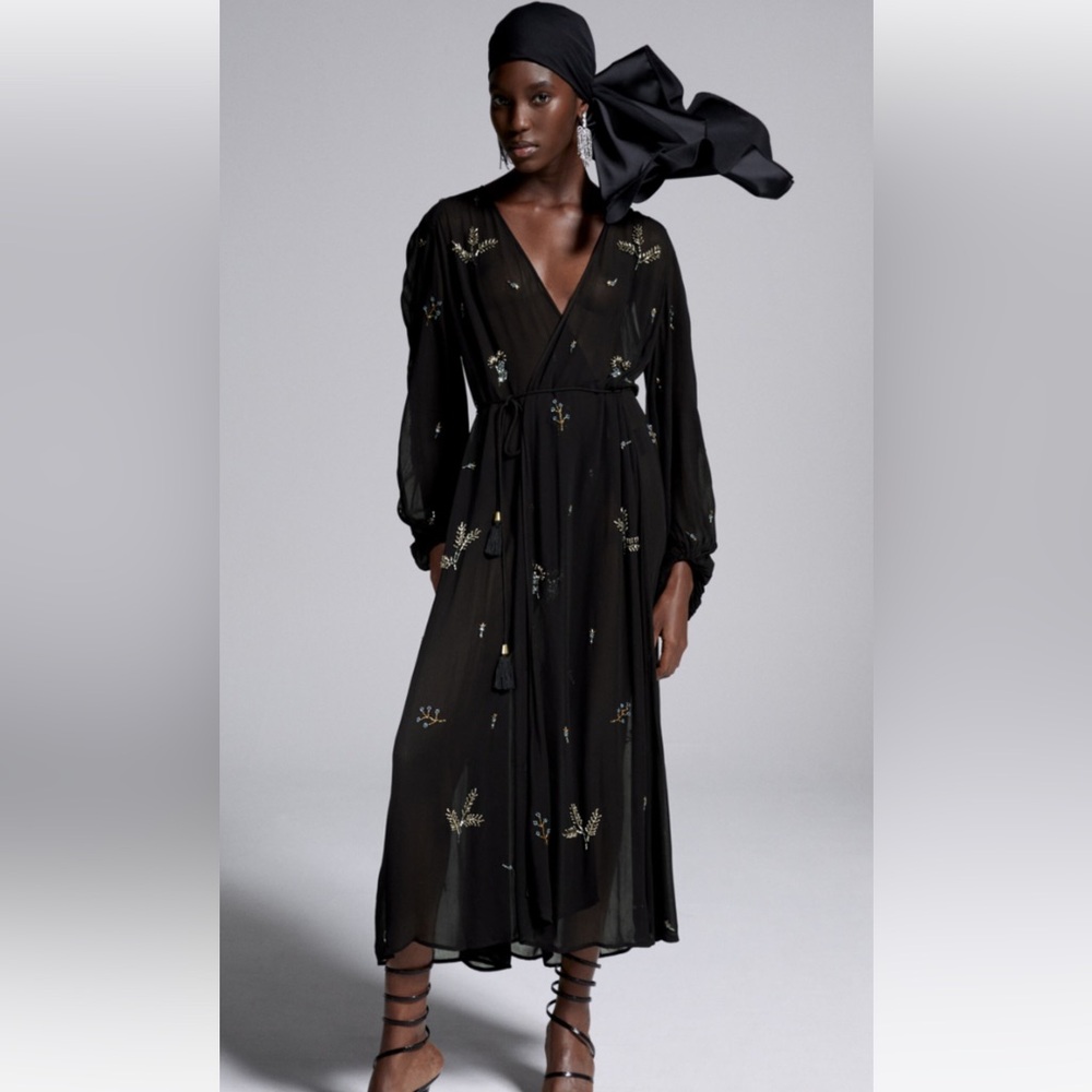 ZARA NWT LIMITED SPECIAL EDITION BEADED KIMONO